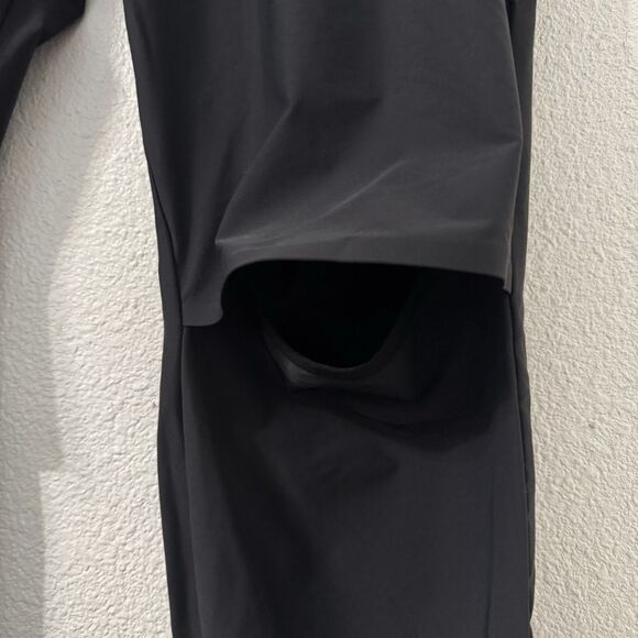 Nike Tech Pack Stirrup Pants Women Sz Medium Open Knees Black Sportswear Outdoor - Picture 4 of 7